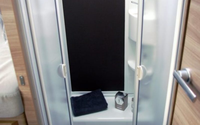 Karlchen 3 - separate Dusche