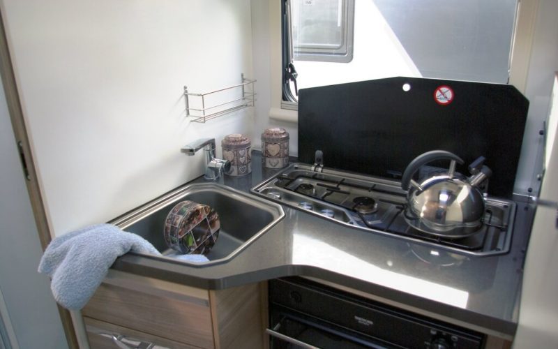 Karlchen 3 - Küche mit Backofen